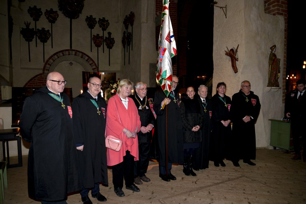 lg Tiglezán József, lg Péter Csaba, Walburga Habsburg Douglas, lg dr Sebestyén Gábor, lg Bán Ferenc, dr Müller Adrien, Magyarország nagykövete, lg Gaal András, lg dr Herczeghné Juhász Edit, lg Szőcs László - Magyar Mártírok Emlékistentiszteletére - Strängnäs, 2023 november 26 fotó: ifj Sebestyén Gábor